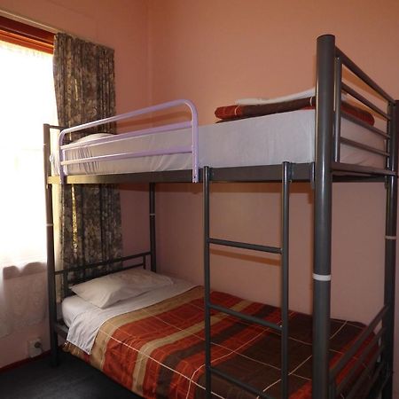 Auberge de jeunesse Cactus Jacks Backpackers à Rotorua Extérieur photo