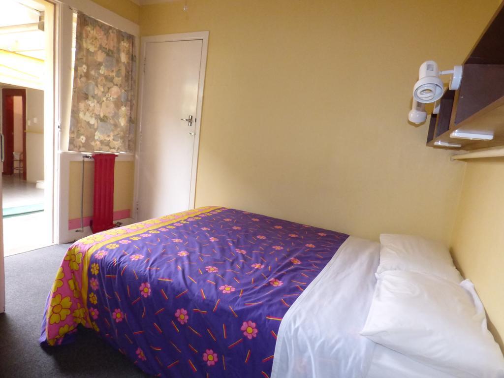 Auberge de jeunesse Cactus Jacks Backpackers à Rotorua Chambre photo